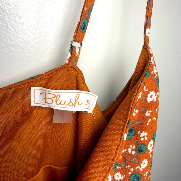 Burnt orange floral mini dress🌼 - Picture 5 of 6